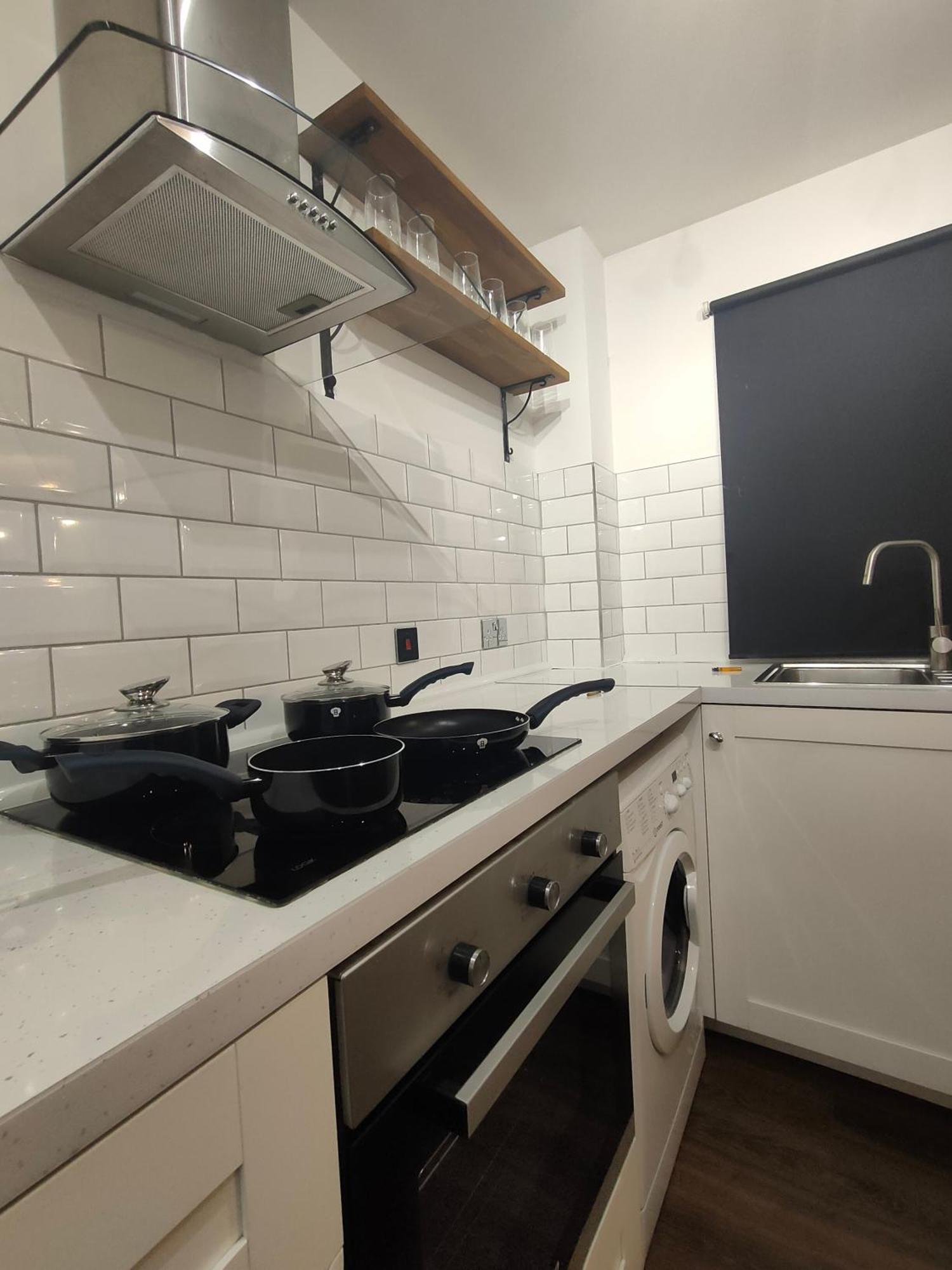 Free Parking 4 Beds Flat 15 Min Train To Victoria Bridge St Paul Cathedral * Лондон